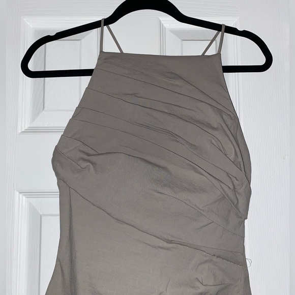 Grey mini dress, so flattering, BRAND NEW - Picture 5 of 7